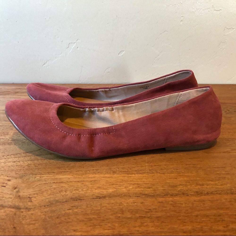 Tahari Ballet Flats